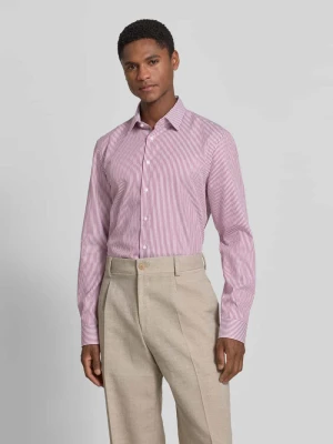 Koszula o kroju slim fit biznes z kołnierzykiem typu kent Jake*s