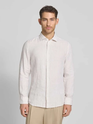 Koszula o kroju slim fit biznes z kołnierzykiem typu kent seidensticker