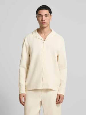 Koszula z długim rękawem o kroju regular fit w plisowanym wyglądzie REVIEW