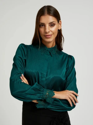 Koszula z koronką na mankietach i kołnierzyku zielona Moodo