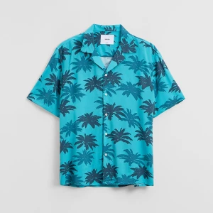 Koszula z krótkim rękawem turkusowa w niebieskie palmy House