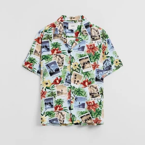 Koszula z krótkim rękawem w kwiaty i wakacyjne zdjęcia House