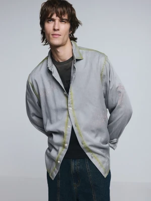 Koszula z napisami w efekcie znoszenia Desigual