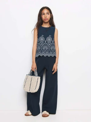 Koszulka bawełniana z haftami granatowy - Dzieci - lata - MANGO KIDS