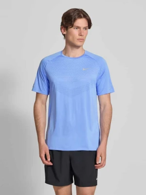 Koszulka funkcyjna z logo i okrągły dekolt model 'Stride' Nike Training