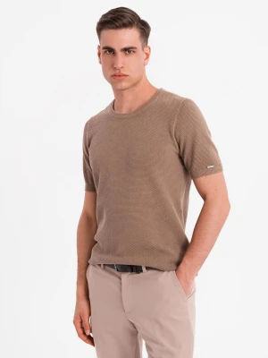 Koszulka męska dzianinowa z delikatną drobną strukturą - jasnobrązowa V2 Ombre Clothing