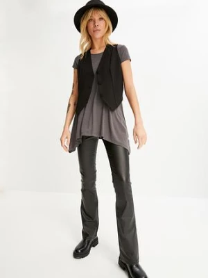 Koszulka o asymetrycznej długości bonprix