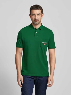 Koszulka polo o kroju classic fit z kieszenią na piersi Polo Sport