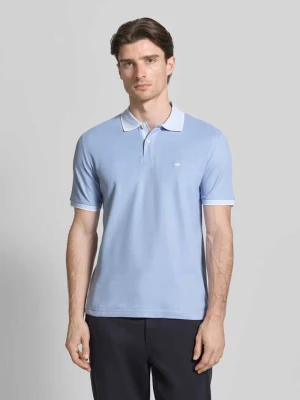Koszulka polo o kroju modern fit z haftem FYNCH-HATTON