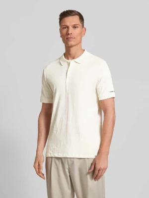Koszulka polo o kroju regular fit w jednolitym kolorze FYNCH-HATTON