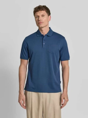 Koszulka polo o kroju regular fit z brustaszą i wyhaftowanym logo Bugatti