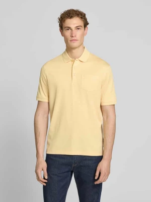 Koszulka polo o kroju regular fit z brustaszą i wyhaftowanym logo Bugatti