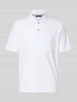 Koszulka polo o kroju regular fit z brustaszą maerz muenchen