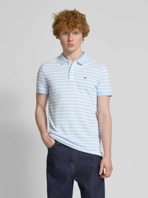 Koszulka polo o kroju regular fit z czystej bawełny z wyhaftowanym logo Tommy Jeans