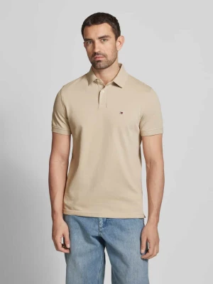 Koszulka polo o kroju regular fit z detalem z logo Tommy Hilfiger