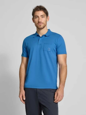 Koszulka polo o kroju regular fit z kieszenią na piersi Lerros
