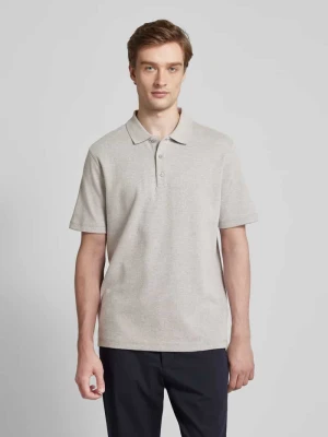Koszulka polo o kroju regular fit z krótką listwą guzikową MCNEAL