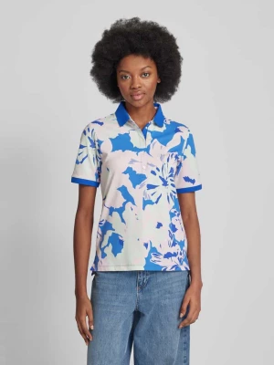 Koszulka polo o kroju regular fit z kwiatowym nadrukiem model ‘STYLE. Cila’ BRAX