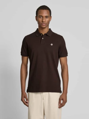Koszulka polo o kroju regular fit z listwą guzikową i wyhaftowanym logo MCNEAL