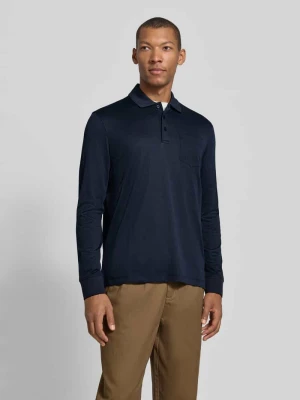 koszulka polo o kroju regular fit z mieszanka bawełny z brustasza Bugatti Granatowy