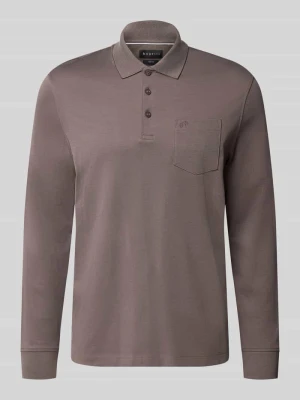 koszulka polo o kroju regular fit z mieszanka bawełny z brustasza Bugatti Średniobrązowy