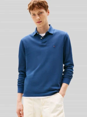 koszulka polo o kroju regular fit z mieszanki bawełny Tommy Hilfiger Jeansowy niebieski