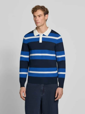 koszulka polo o kroju regular fit z mieszanki wiskozy z wzorem w paski MCNEAL Ciemnoniebieski