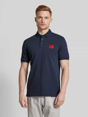 Koszulka polo o kroju regular fit z naszywką z logo model ‘Dereso’ HUGO