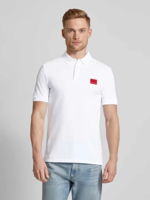 Koszulka polo o kroju regular fit z naszywką z logo model ‘Dereso’ HUGO