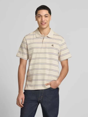 koszulka polo o kroju regular fit z wyhaftowanym logo Calvin Klein Jeans