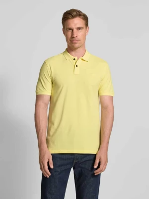 Koszulka polo o kroju regular fit z wyhaftowanym logo camel active