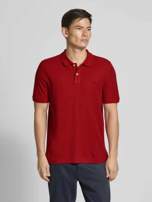 Koszulka polo o kroju regular fit z wyhaftowanym logo FYNCH-HATTON