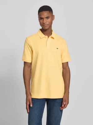 koszulka polo o kroju regular fit z wyhaftowanym logo FYNCH-HATTON