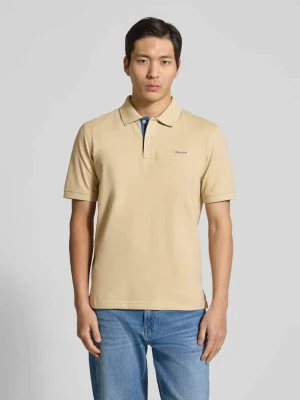 Koszulka polo o kroju regular fit z wyhaftowanym logo Gant Beżowy