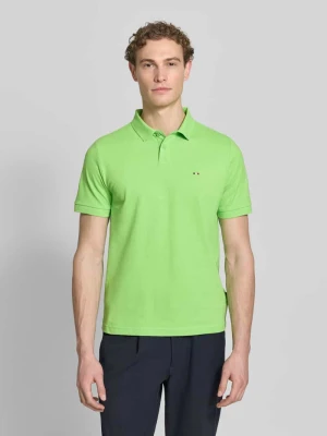 koszulka polo o kroju regular fit z wyhaftowanym logo HECHTER PARIS