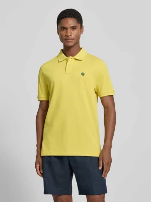 koszulka polo o kroju regular fit z wyhaftowanym logo MCNEAL Musztardowy