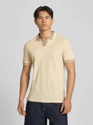 koszulka polo o kroju regular fit z wyhaftowanym logo model 'EVO' Blend