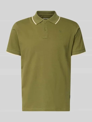 Koszulka polo o kroju regular fit z wyhaftowanym logo model ‘Hedin’ Blend