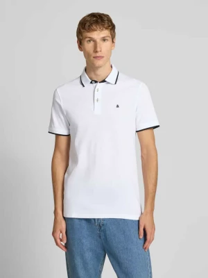 Koszulka polo o kroju regular fit z wyhaftowanym logo model ‘PAULOS’ jack & jones