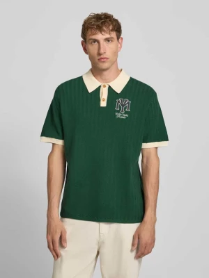 koszulka polo o kroju regular fit z wyhaftowanym logo PROHIBITED