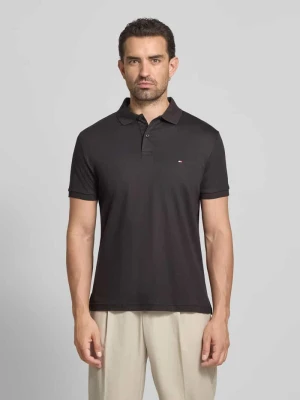 Koszulka polo o kroju regular fit z wyhaftowanym logo Tommy Hilfiger