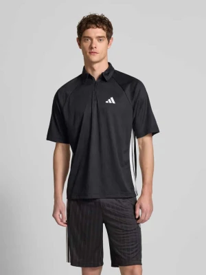 Koszulka polo o kroju regular fit z zamkiem błyskawicznym adidas Sportswear