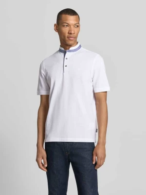 Koszulka polo o kroju regular fit ze stójką i wyhaftowanym logo Bugatti Biały