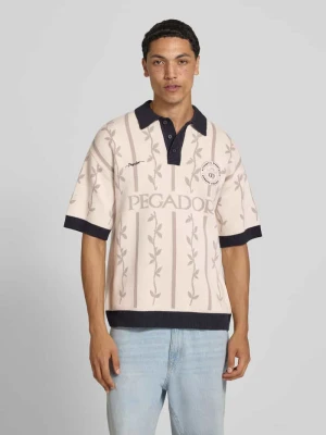 Koszulka polo o kroju relaxed fit z haftami z logo model 'Kinsale' PEGADOR