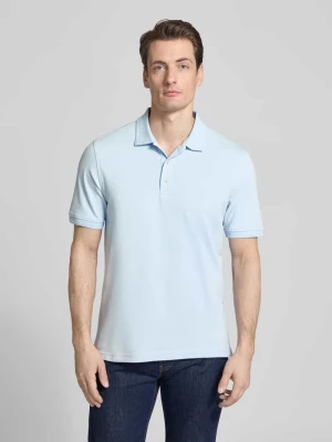 Koszulka polo o kroju slim fit z mieszanki bawełny model ‘Pete’ BRAX