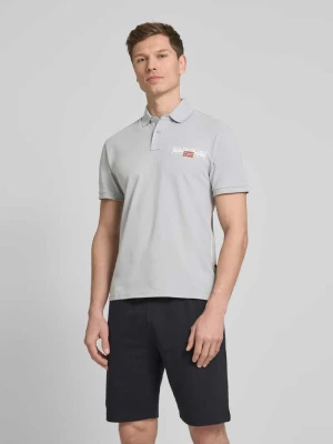 Koszulka polo o kroju slim fit z nadrukiem z logo model ‘AYLMER’ Napapijri