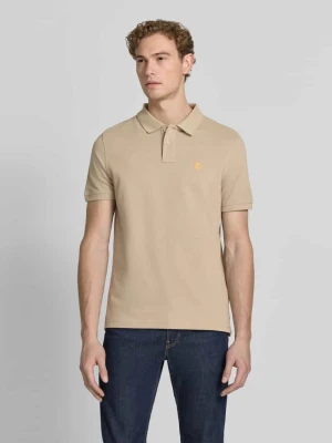 Koszulka polo o kroju slim fit z naszywanym logo MCNEAL Ziemisty brązowy
