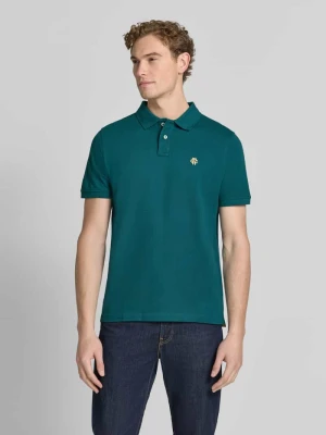 Koszulka polo o kroju slim fit z naszywanym logo MCNEAL Butelkowy zielony