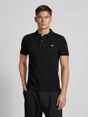 Koszulka polo o kroju slim fit z naszywką z logo model ‘PIQUE’ Lacoste