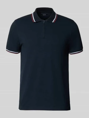 koszulka polo o kroju slim fit z paskami w kontrastowym kolorze i zamkiem błyskawicznym MCNEAL